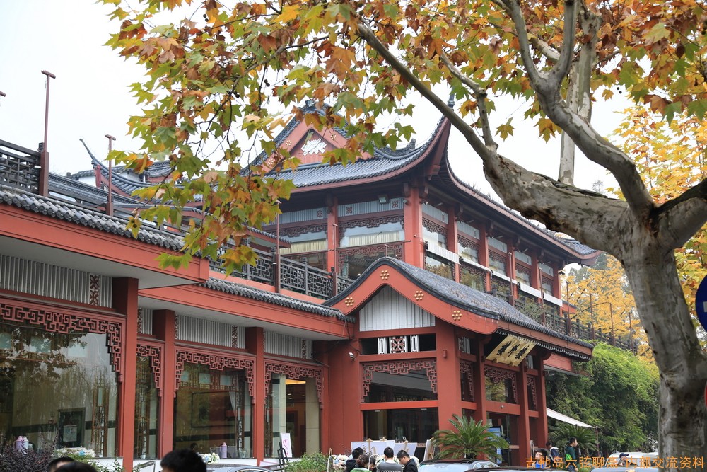 琴友安排在杭州著名的“楼外楼”宴请大师。
